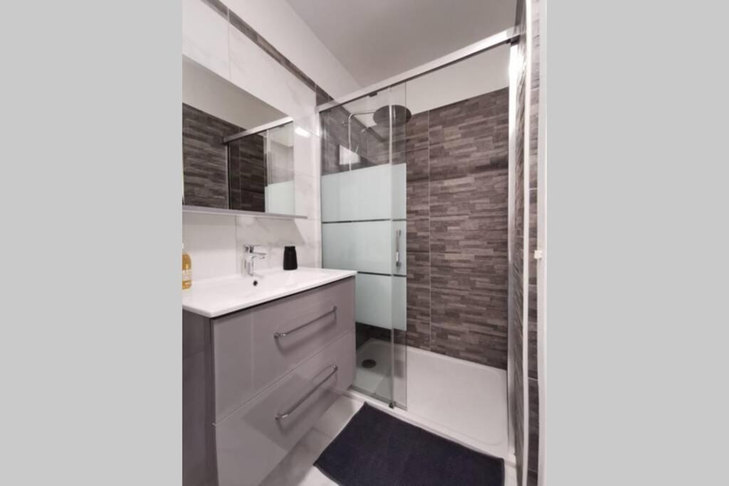 Cosy Studio 200 M From Nice Beach & Promenade Des Anglais Apartment Exterior photo